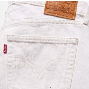 Levi's Low Loose Women's Jeans - white size 26 x 30 NEW